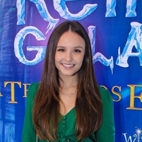 Larissa Manoela vai estrelar filme da Netflix antes de estrear na Globo, segundo o colunista Fernando Oliveira, nesta quinta-feira, 19 de dezembro de 2019