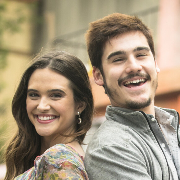 Juliana Paiva afastou rumor de volta com Nicolas Prattes; o ator está namorando com a estudante de engenharia de produção Bruna Blaschek há três meses