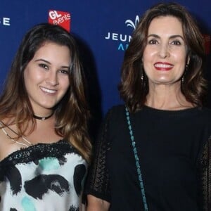 Fátima Bernardes faz comentário divertido em foto da filha Beatriz bronzeada postada no Instagram nesta sexta-feira, dia 03 de janeiro de 2019