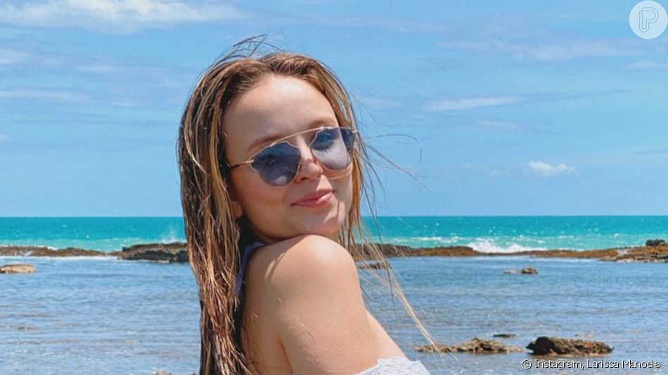 Larissa Manoela Posa De Maiô E Arranca Elogios De Fãs Em Foto De Viagem Um Corpo é Um Corpo 4238