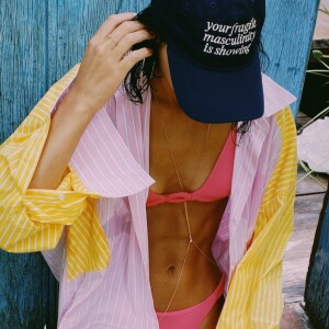 O corpo magro de Bruna Marquezine também foi alvo de críticas novamente