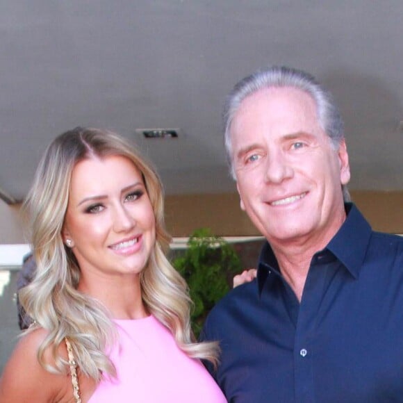 Ana Paula Siebert é casada com Roberto Justus, de quem espera o primeiro filho