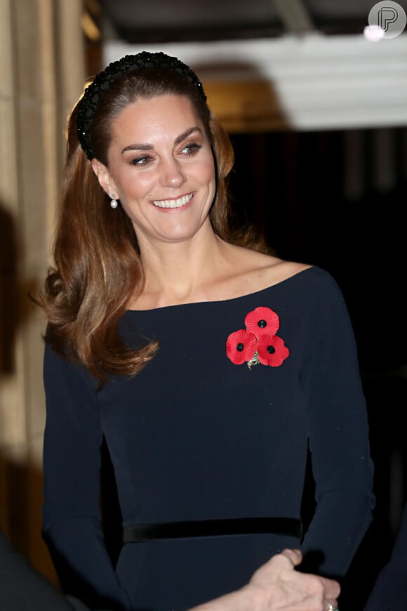 A tiara de pedrinhas de strass é um dos acessórios favoritos de Kate Middleton