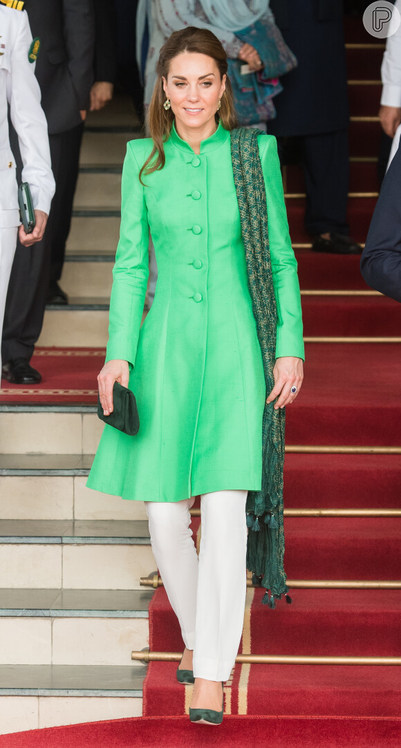 O verde também já apareceu em nuance fluorescente em um look de Kate Middleton