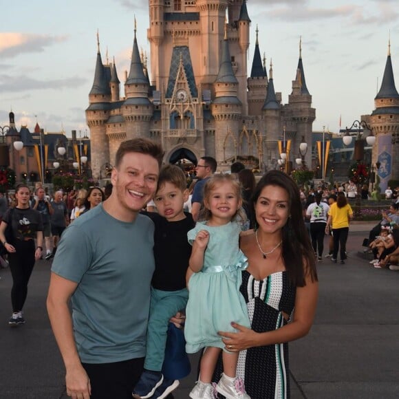 Filhos de Michel Teló e Thais Fersoza roubam a cena em passeio na Disney dos Estados Unidos nesta terça-feira, dia 14 de janeiro de 2020