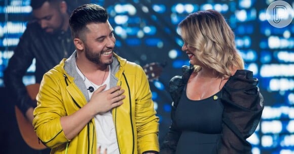 Marília Mendonça e Murilo Huff trocam olhares em 1º show após gravidez nesta quarta-feira, dia 15 de janeiro de 2020
