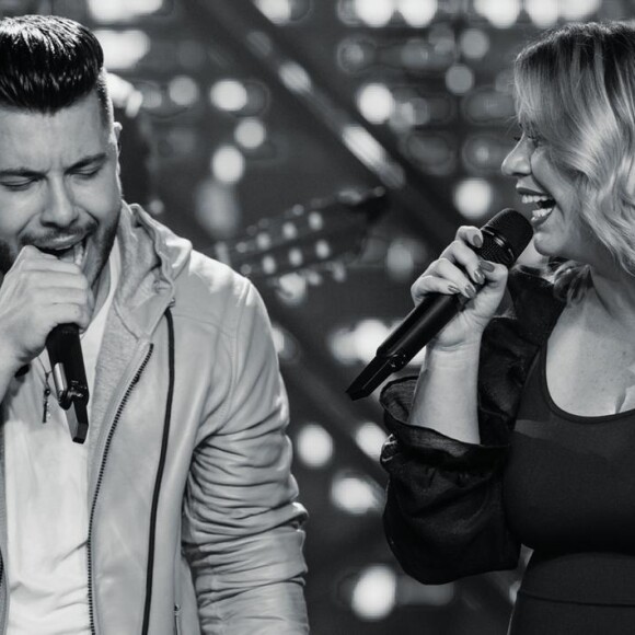Marília Mendonça dá beijo em Murilo Huff em 1º show após gravidez nesta quarta-feira, dia 15 de janeiro de 2020