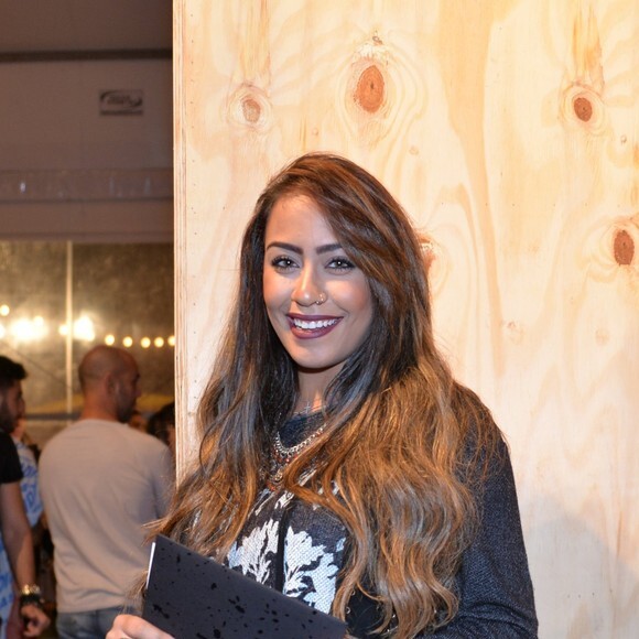 Rafaella Santos, irmã de Neymar, já apostou em tons mais escuros e até ficou ruiva