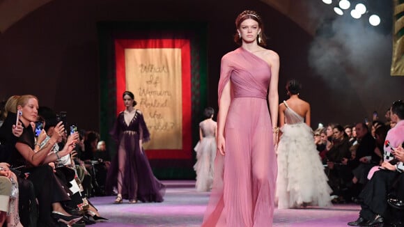 Alta-costura Dior: muita transparência, fluidez, plissados e mais trends