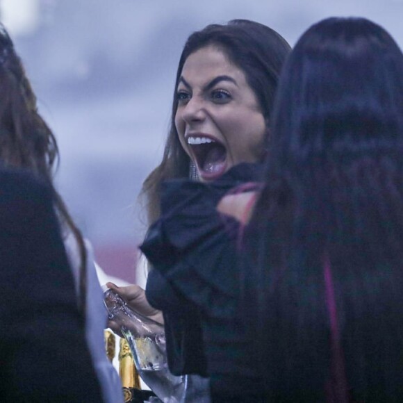 No 'BBB20', Mari Gonzalez apoio Bianca Andrade após a discussão