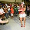 Viviane Araujo caiu no samba em ensaio do Salgueiro