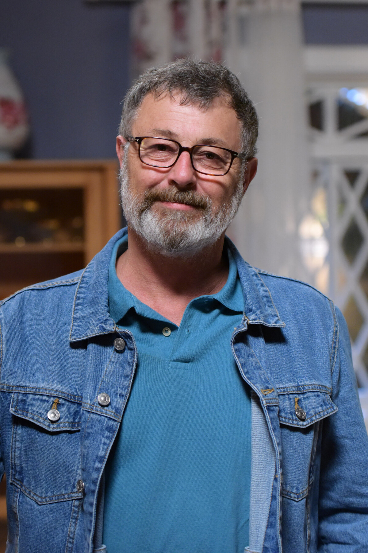 Jiyan xolaning uy qurilishi pornosi Uy qurgan oilaviy nudistlar erotikasi