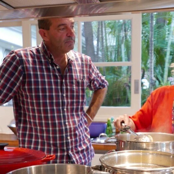 Ana Maria Braga e o francês Johnny Lucet se casaram no civil no começo de fevereiro