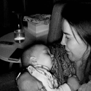 Zilu Godoi mandou foto de Joaquim dormindo para filha Camilla Camargo