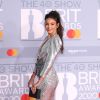 O vestido de Michelle Keegan no BRIT Awards aliava mangas poderosas ao brilho do metalizado