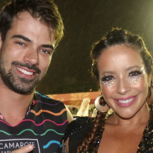 Renata Dominguez foi surpreendida por Leandro Gléria com pedido de noivado no dia de seu aniversário, no domingo, 08 de março de 2020