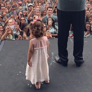 Patricia Abravanel exibiu momento fofo entre Silvio Santos e a neta Jane