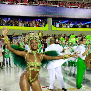 Musa da Imperatriz Leopoldinense, Iza foi exemplo de sororidade no Carnaval