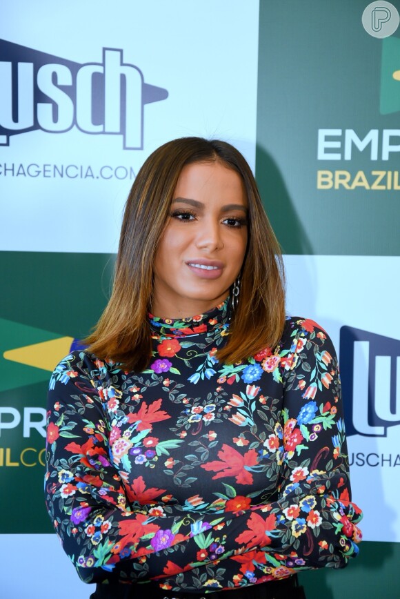 Anitta explica por que não terá live: 'Não dá pra fazer uma live maravilhosa com cenário, luz, sem ter uma equipe coordenando isso, com transmissão mara'