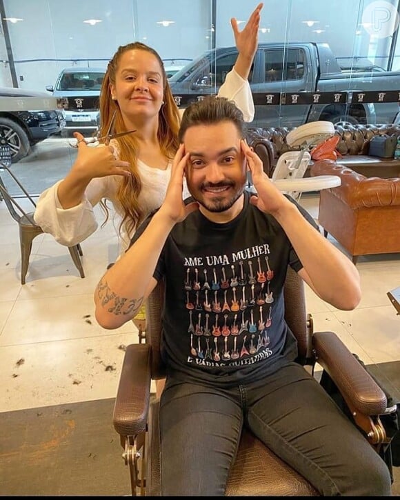 Maiara cortou cabelo de Fernando durante a quarentena