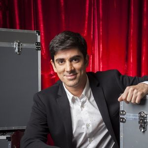 Marcelo Adnet explicou em entrevista o motivo de ter escondido dos pais o abuso sexual sofrido quando criança: 'Não queria que meu pais sentissem a dor que não era deles. Não teve culpa direta dos meus pais. Queria poupá-los'