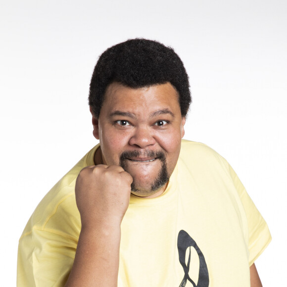 Babu Santana protagonizou desfile no 'BBB' com roupa reciclada