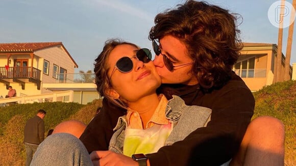Namorado de Sasha Meneghel, João Figueiredo postou novas fotos com a namorada ao lamentar distância da filha de Xuxa