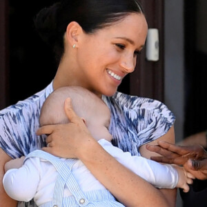 Filho de Meghan Markle e Harry, Archie esbanja fofura em vídeo