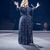 Foto de Adele agita a web por corpo mais magro