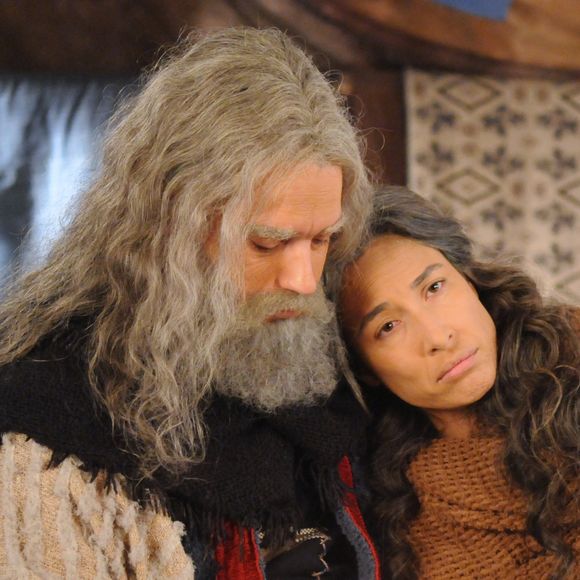 Giselle Itié e Guilherme Winter engataram namoro em 2015 quando foram par romântico na novela 'Os Dez Mandamentos'