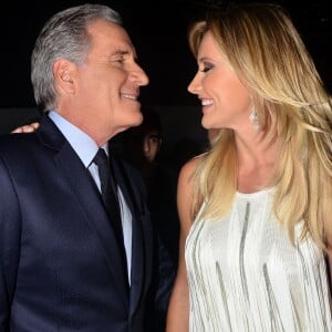 Ana Paula Siebert avalia corpo após gravidez