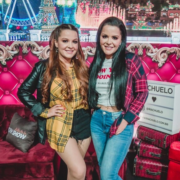 Maiara e Maraisa apostam no estilo sertanejo para live