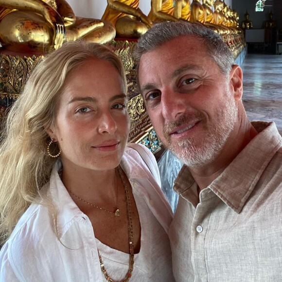 Angélica e Luciano Huck são pais de Joaquim, Benício e Eva