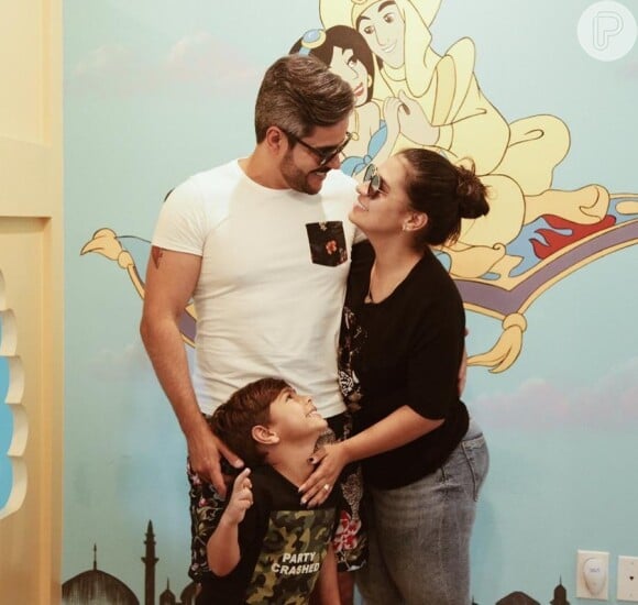 Simone e Kaká Diniz são casados e pais de Henry