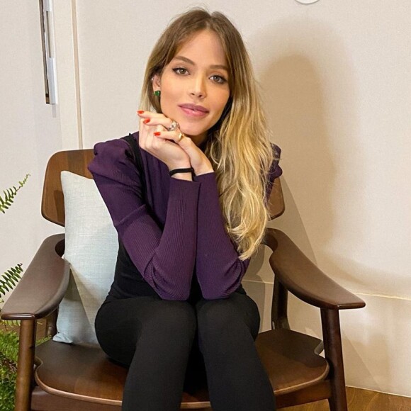 Carol Dias mantém exercícios físicos na gravidez