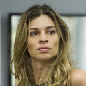 Grazi Massafera na novela 'Verdades Secretas': Larissa ficou viciada em crack e o públicou acompanhou a trajetória da personagem no mundo das drogas