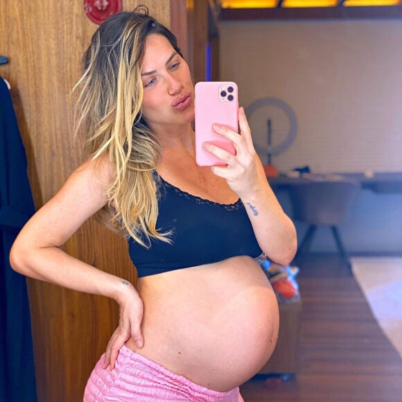 Giovanna Ewbank se diverte ao ser confundida com Gabi Brandt