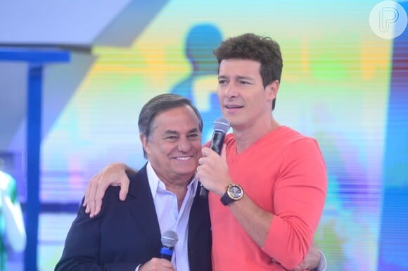 Rodrigo Faro recebe Ronnie Von no seu programa 'Hora do Faro'