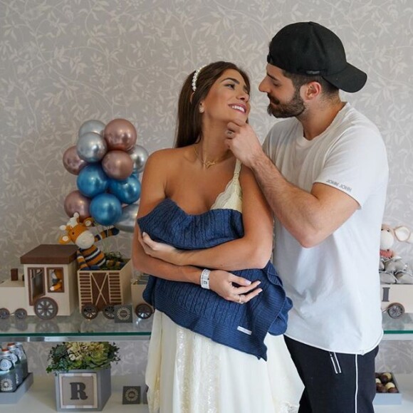 Alok e Romana Novais especulam sexo do 2º filho