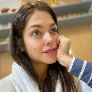 Thais Fersoza sem maquiagem: atriz exibe beleza natural em foto na web