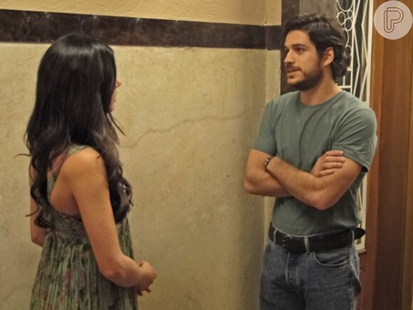 Sandra (Isis Valverde) pediu Rafael (Marco Pigossi) em casamento, em 'Boogie Oogie'