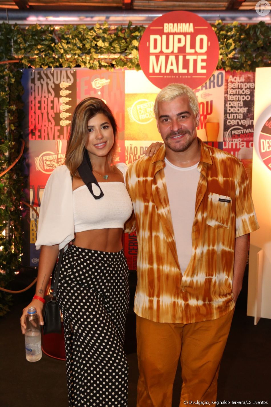 Namorada De Thiago Martins Talita Nogueira Acompanhou Ator Em Show Ao Ar Livre E Cercado De Medidas De Seguranca Para Evitar Contagio Do Novo Coronavirus Purepeople