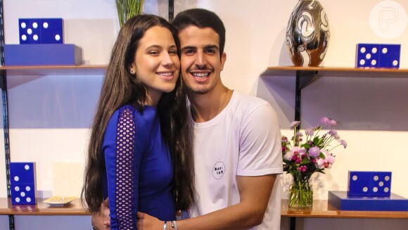 Enzo Celulari e Sophia Raia protagonizaram uma brincadeira de irmãos neste domingo, 16 de agosto de 2020