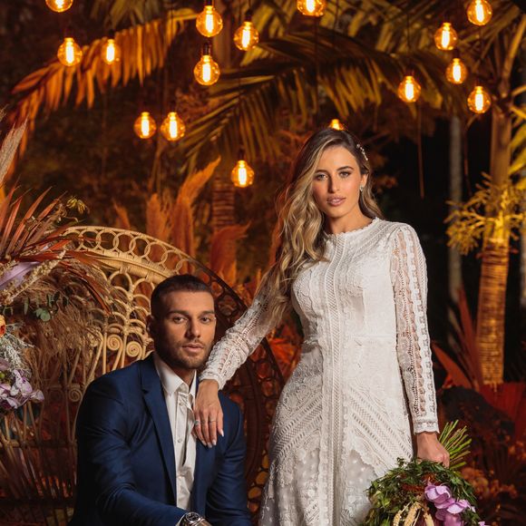 Lucas Lucco e Lorena Carvalho se casaram apenas com a presença dos pais: 'Sentimos muita falta das nossas avós, mas felizes de termos concretizado mais uma etapa da nossa vida'