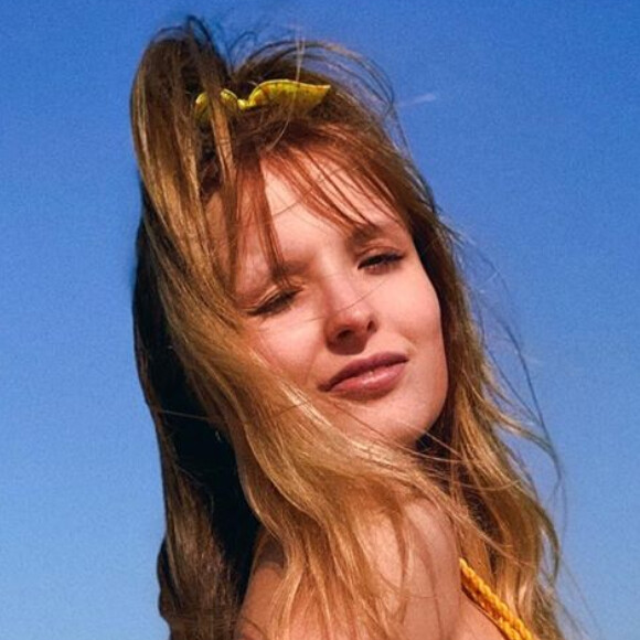 Larissa Manoela, de biquíni em foto, revela nova habilidade, em 6 de setembro de 2020