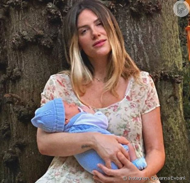 Filho De Giovanna Ewbank E Bruno Gagliasso Ganha Festa De 2 Meses Purepeople