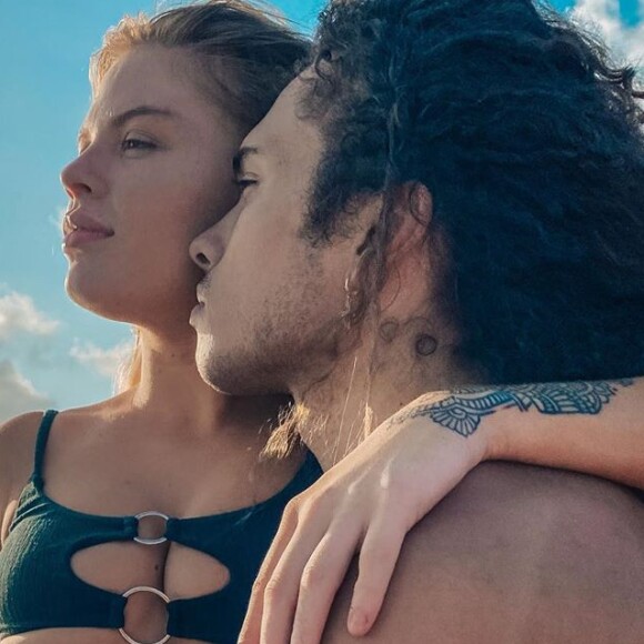 Luísa Sonza e Vitão assumiram namoro em setembro de 2020 após rumores que começaram em junho de 2020