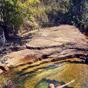 Grazi Massafera compartilha várias fotos de biquíni em sua rede social