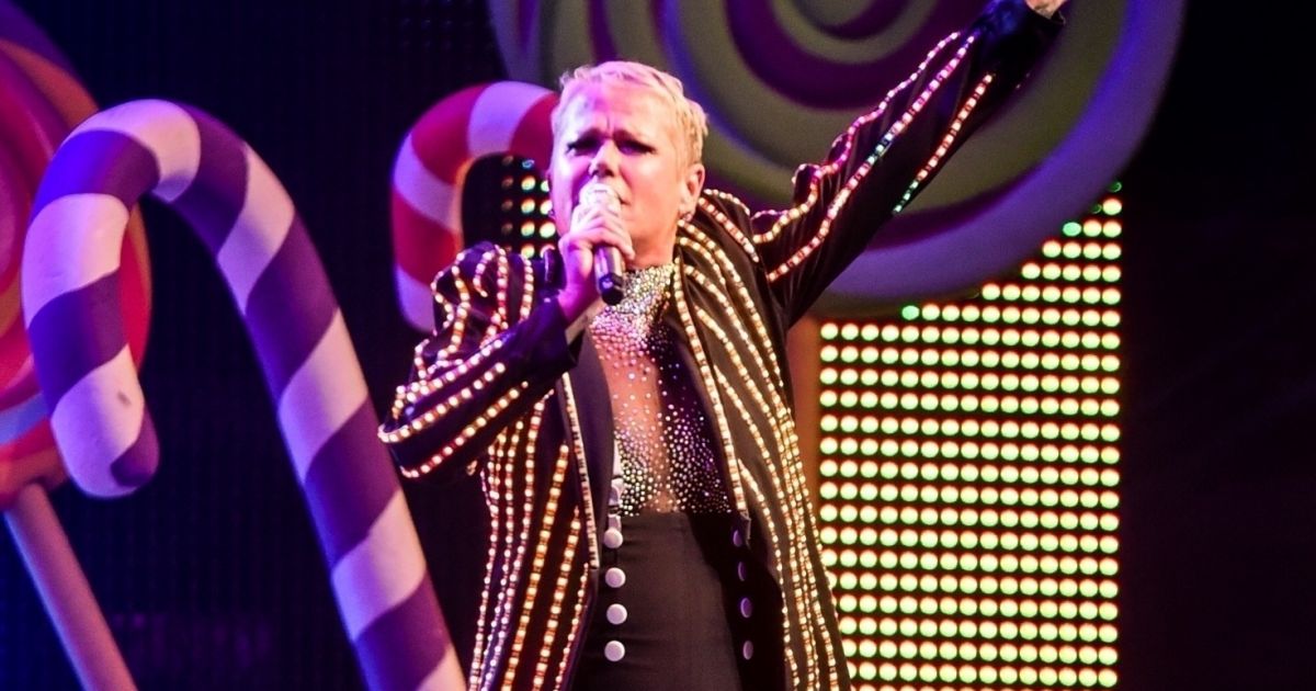 Xuxa Meneghel falou sobre o filme 'Amor, Estranho Amor' Purepeople