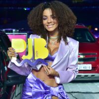 Brunna Gonçalves usa look sexy no 'Prêmio Jovem 2020': superfenda, top e mais!